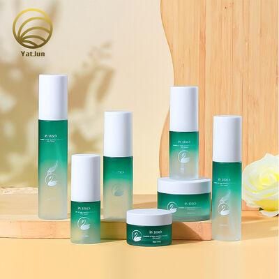 Quality 30ml 40ml 50ml 60ml 80ml PET spray bottle and jar for cosmetic packaging factory